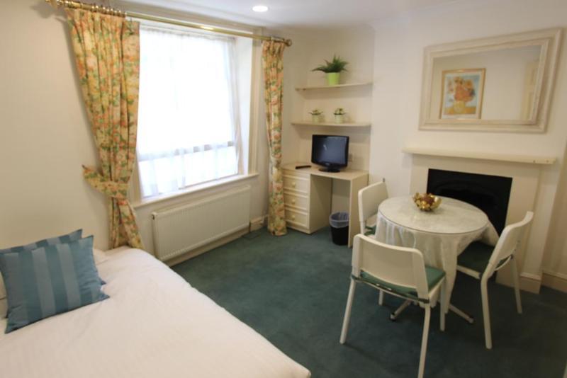 Stay In Serviced Apartments Queensway London Exterior photo